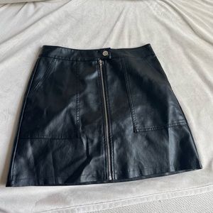 Princess Polly Leather Zip-Up Skirt, size 4